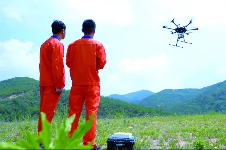 鄂托克前无人机倾斜摄影巡检拍摄